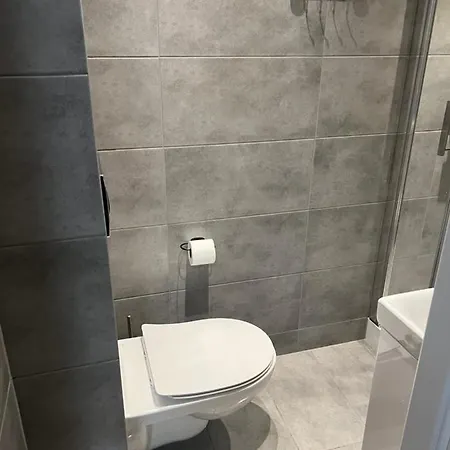 Rzut Beretem Od Gondoli 3* シュチルク